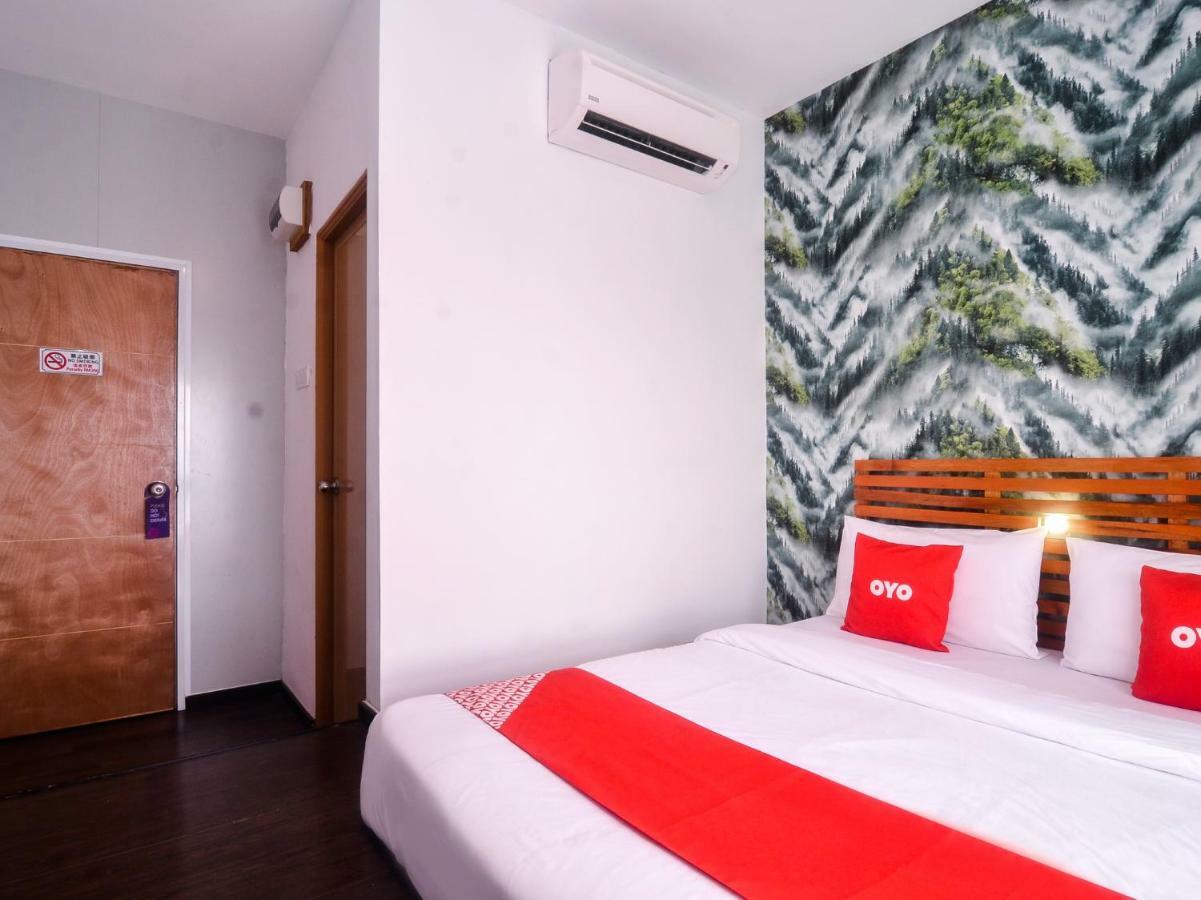 Oyo 1119 Memoire Express Hotel Κουτσίνγκ Εξωτερικό φωτογραφία