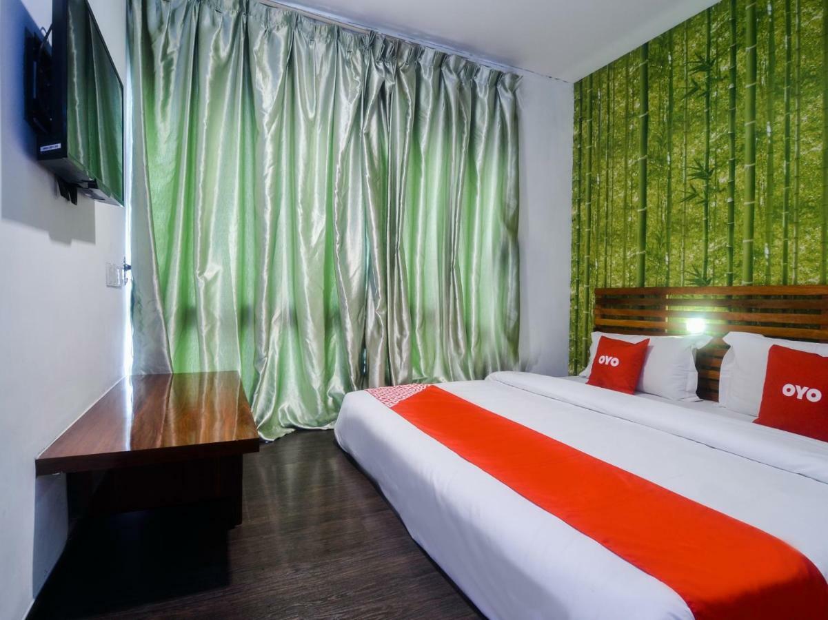 Oyo 1119 Memoire Express Hotel Κουτσίνγκ Εξωτερικό φωτογραφία