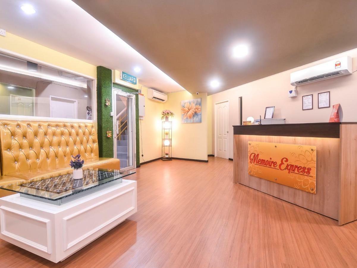 Oyo 1119 Memoire Express Hotel Κουτσίνγκ Εξωτερικό φωτογραφία