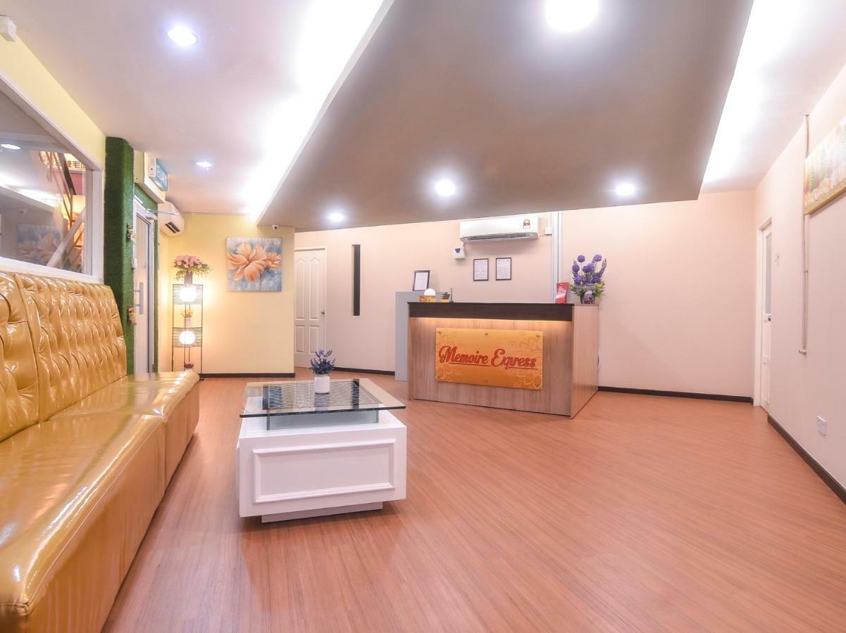 Oyo 1119 Memoire Express Hotel Κουτσίνγκ Εξωτερικό φωτογραφία