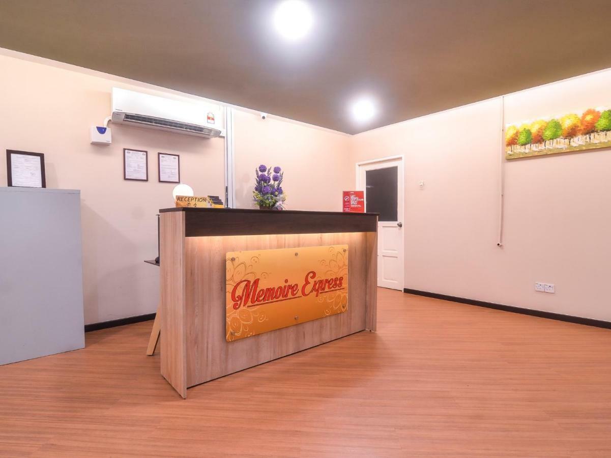 Oyo 1119 Memoire Express Hotel Κουτσίνγκ Εξωτερικό φωτογραφία